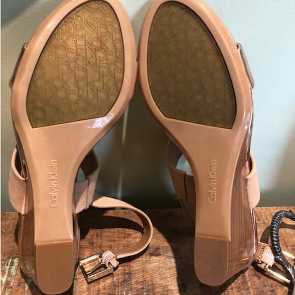 Calvin Klein - Size 8.5 - Blush/nude wedge sandals with rose gold straps - Picture 4 of 6